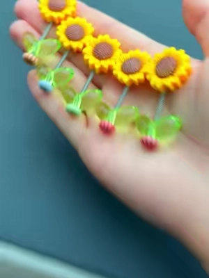 Cute car decorations!#cartoy #caraccessories #fyp #cardecoration 