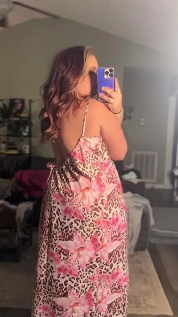 The perfect dress to wear at home when you don’t plan on leaving your house that day 🥰 #dress #fashion #viral #comfystyle #tiktokshop 