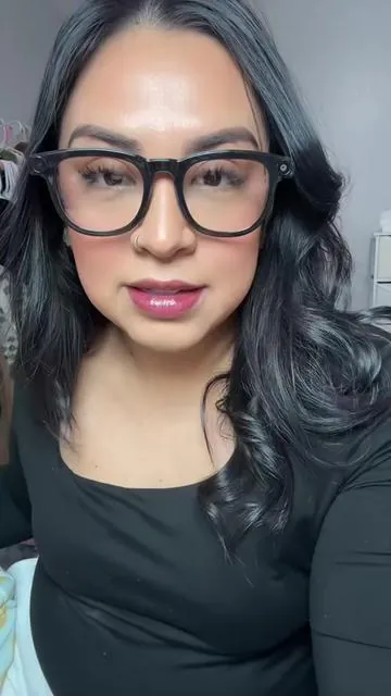 Ai smart glasses are really affordable and great quality 🤗 #aiglasses #smartglasses #weeklydeals #tiktokshopstockup #tiktokshopmothersday 
