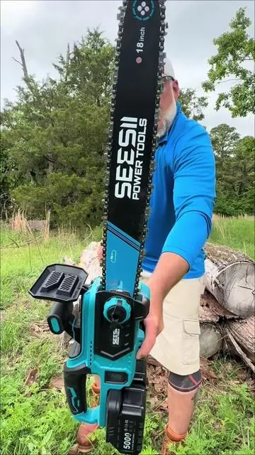 This Chainsaw Cuts Logs Like Butter!  SEESII 18 Inch Chainsaw Cordless, 80V(40V*2) Battery Powered ##chainsaw ##seesii ##yardwork ##tiktokshopstockup ##tiktokshopmothersday