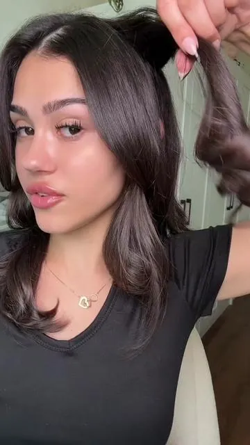Don’t know how to use the thermal brush? I’ll show you! @wavytalkofficial      #wavytalk #hairtok #hairstyle #tutorial #blowout  In this video I’ll show you how to do a blowout and spiral curl! 