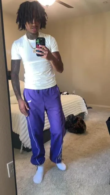 🤫 don’t tell nobody #devo #foryou #sweats