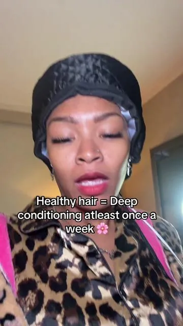 I’m starting to get more serious with my hair care journey and I want to grow my hair longer so I’m trying to stay consistent with deep conditioning atleast once a week! This heat cap is so convenient and helps deeply penetrate the conditioner into your hair strands! Love this 💖  #hairtips #deepconditioning #hairheatcap #tiktokshopfinds #tiktokshopstockup 
