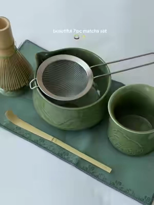 Such a beautiful matcha set for all the matcha lovers 🍵✨ #matchaset #matchakit #matchagirl #mothersdaygiftideas #icedmatchalatte 