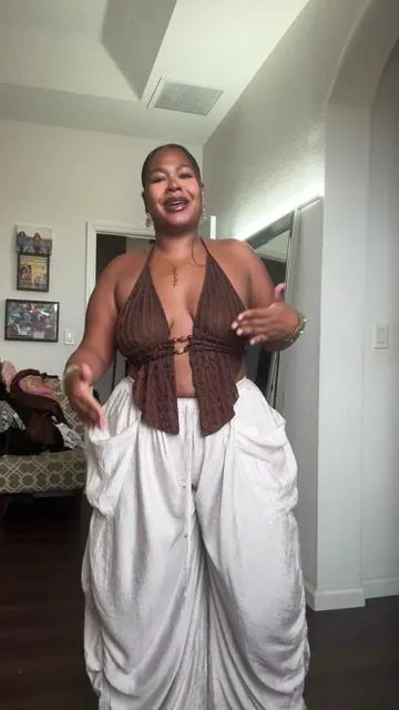 My favorite pantsss ever #plussizefashion #fashiontiktok #fyp 