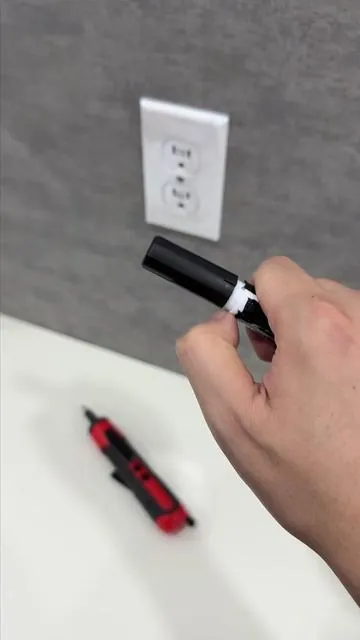 Esta regleta inteligente y segura ya está a la venta, ¡no te lo pierdas!#TikTokShopFallDealsForYou #powsaf  #outletextender #powerstrip #surgeprotector #tiktokshopblackfriday #tiktokshopcybermonday #halloween #fyp #blowthisup #freeshipping #discount #powerbank #tech #blackfriday #blackfridaydeals #led #tiktokshopholidayhaul #shopvideocarnlval #christmas #christiantiktok 