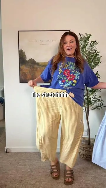 The most flattering and comfy linen pants!! #linenpants #summerpants #comfypants #midsize #springpants 