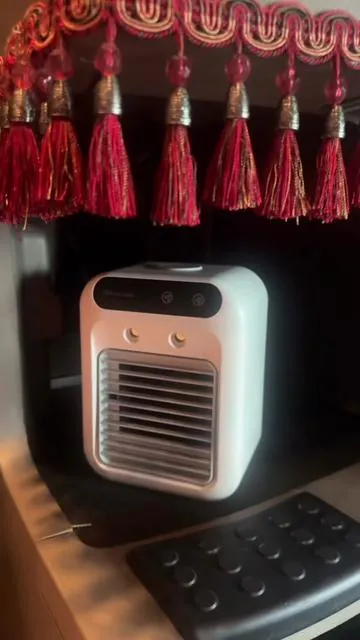 Fancy and very cheap mini air cooler #tiktokshop #miniportablefan #aircoolerfan #summeressentials #creatorsearchinsights 
