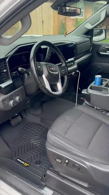 Tapetes diseñados exactamente a la medida para Silverado y Gmc Sierra del 2007 al 2025 #silverado #chevysilverado #gmcsierra #mexicanosenusa #camionetas #trocas #viralparati
