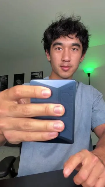 Best men’s wallet on the market 🤯 #wallet #rfidblockingwallet #wallets #walletformen #menswallet 