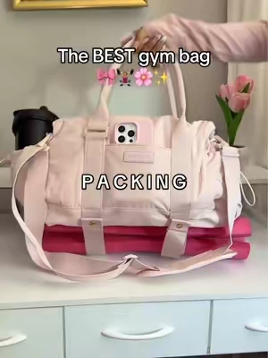 It can hold a barbell pad or yoga mat 🤩 The cutest bag for the gym girlies 🎀 #lovevook #dufflebag #gymbag #packmybag #gymessentials 