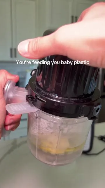 Stop feeding your baby plastics #babyfood #tiktokshop #tiktokmademebuyit #tiktokviral #fyp 