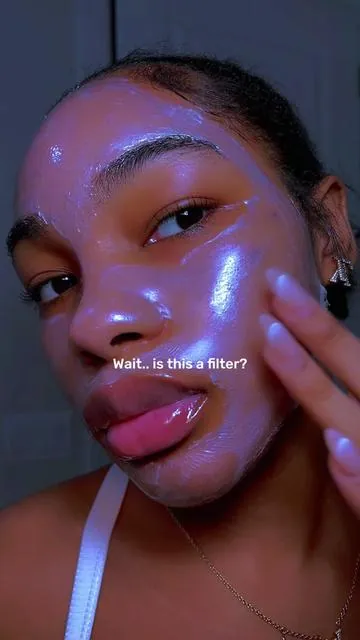 #COSRXPartner Glaze it, wait for it… then peel 👀✨   Real glass skin, no filter. @COSRX Official  #COSRX #Peeloffmask #PDRN #exosome 