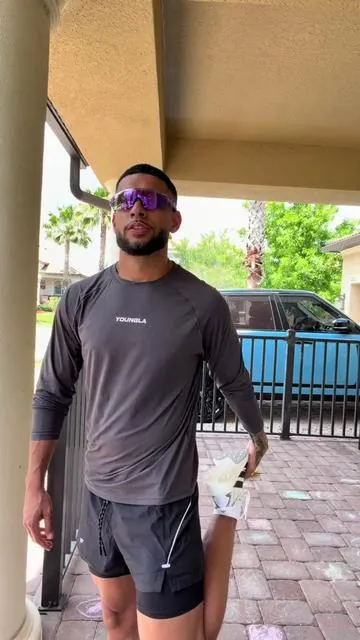 I can’t even lie the FREE SHIPPING is what really sold me🤣🔥 #sunglasses #running #fitness #outdoors 