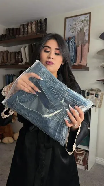 Love anything denim, size small for reference🙊 #fyp#paratiiiiiiiiiiiiiiiiiiiiiiiiiiiiiii#vaquera#vaquerastyle#vaqueraoutfits