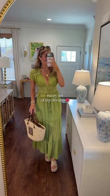 The green FINALLY restocked 😍 soo perfect for spring and summer! It's giving expensive and it's gonna be PERFECT in pics!! 🤍 Wearing size M and I'm 5'9! #boujeeonabudget #vacationoutfits #cruiseoutfits #summerdress #beachoutfit 