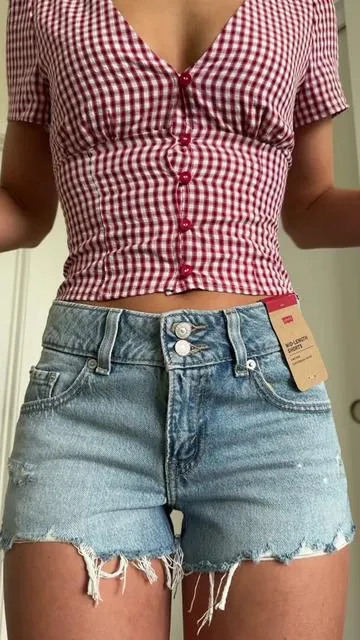 #levis #tryonhaul #denimshorts #jeanshorts 