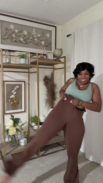 The perfect leggings that hugs and defines every curve @ChicCurve US #Tiktokshopmothersday #springfashion #tiktokshopcreatorpicks #springtransitionoutfit 