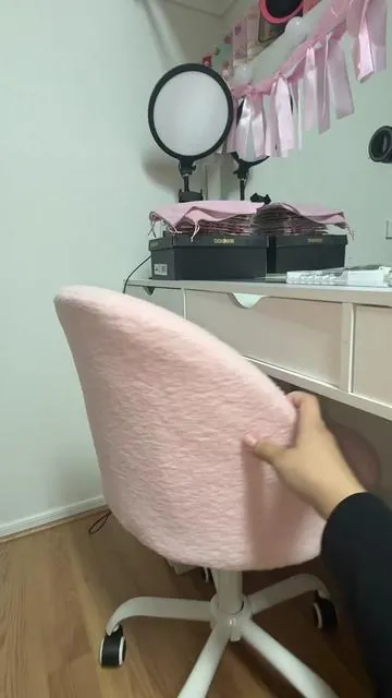 #raybeefurniture #vanitychair #tiktokshopmothersday #tiktokshopstockup 