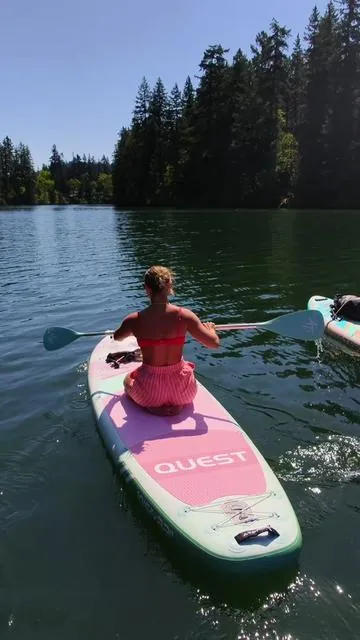 Paddleboard Szn is HERE 🤙🏼 Where are you taking yours 🏄‍♀️ this summer?! @ATPROSS #paddleboard #paddleboarding #paddleboard_adventures #pnwlife #tiktokshopcreatorpicks 
