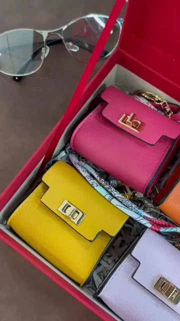 These purse charm pouches are cute and convenient! #PurseCharm #PocketPurseCharm #PouchPurseCharm #MiniCoinPurse #purseclip