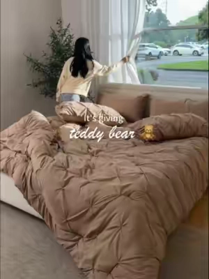 Khaki pintuck comforter is back 🤎✨ Up to 69% off — soft gathered texture, cozy and elegant, don’t miss it this time 🛏️ #blanket #BedsureMessyAestheticChallenge #BohoBedSet #BedsureComforter #Bedsure #cozyvibes #TikTokShopHolidayHaul #stockup #newfave #TikTokShopSpringGlowUp #BedsureCoolingNewArrivals#mothersday