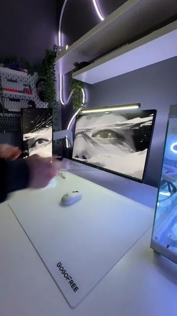 I guess I just have bad luck… #monitorarm #monitor #monitormount #setup #GamingSetup 