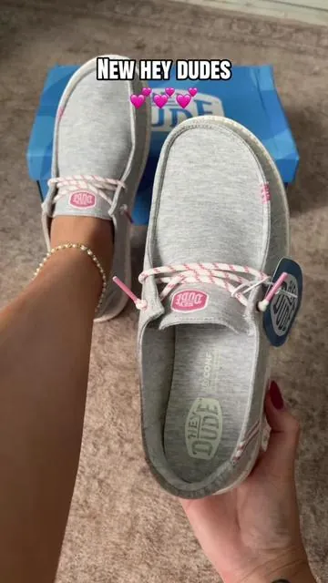 Oh my gahhh. I LOVE THESE!!! #heydude #shoes #comfort #widefootfriendly 