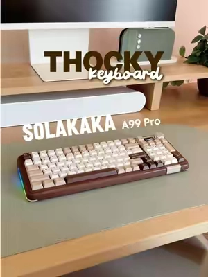 the brown keyboard with a numpad of my dreams ☕️🤎 the thock on this is everything #keebtok #mechanicalkeyboard #creamykeyboards #solakakaa99pro #cozydesksetup @SOLAKAKA Direct 