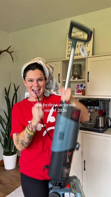 If a crash out over vac mop wasn’t on your bingo card. Now it is. MAN I LOVED HER #hydrovac #messmaster #sharkmessmaster #cleantok #parentfail  @Shark Home 