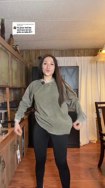 Respuesta a @Georgina Éstas son unas blusas básicas son unisex, es ropa, estilo Vintage, ideal para uso diario. #TikTokShopStockup #tiktokshopcreatorpicks #dealsforyoudays #tiktokshopmothersday #blusabasica @Yimoon 