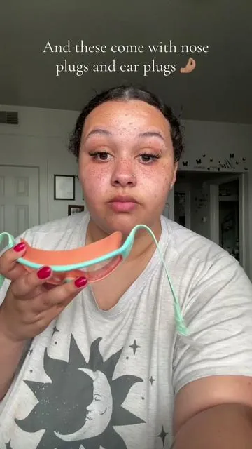 Such good goggles for this summer!