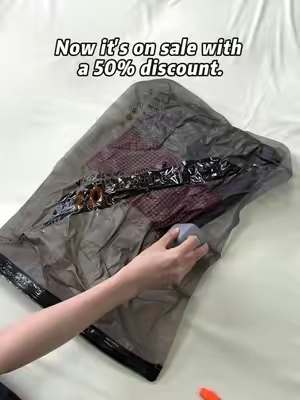 If you travel often this is a must have. #travel #vacuumsealing #vacuumbag#TiktokshopSpringGlowUp#TiktokshopstockupTiktokshopmothersday 