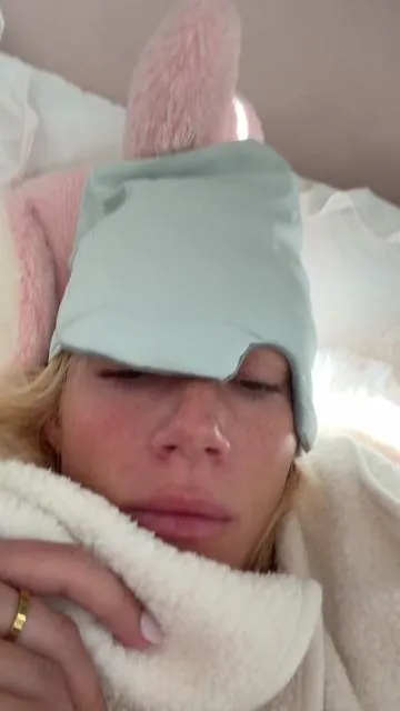 #eyemask #sleepingmask #weightedeyemask #mellow #sleep 