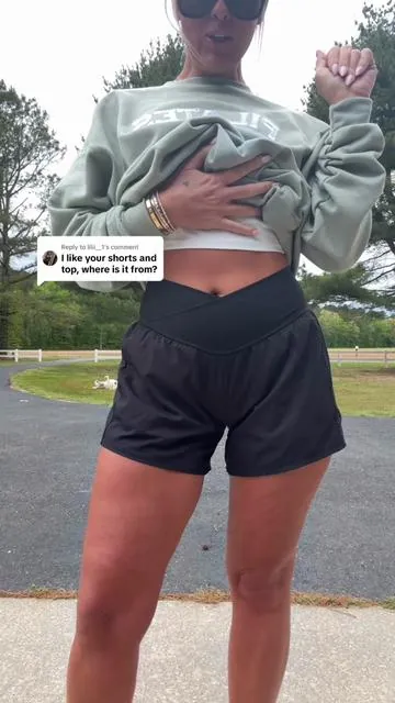 Replying to @lilii__1 @Halara_official did it again with these shorts 👏🏻 #halaraeveryday #halara 