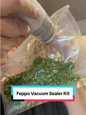 If you need a vacuum sealer for short term storage then this kit from @FEPPO is dang near perfection! The hard containers and zip lock bags are perfect for storing left overs in the freshest way possible! #vacuumseal #vacuumsealer #vacuumsealermachine #kitchengadgets #tiktokshopcreatorpicks 