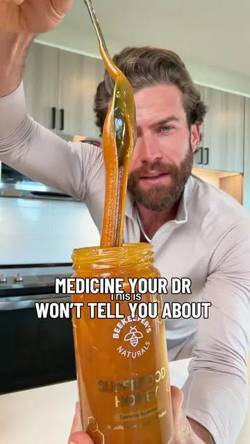 Medical honey has been used for centuries to help with sickness, skin health and allergies and this exact one has been a miracle for me! Check it out #superfood #health #honey #propolis #immunesupport 