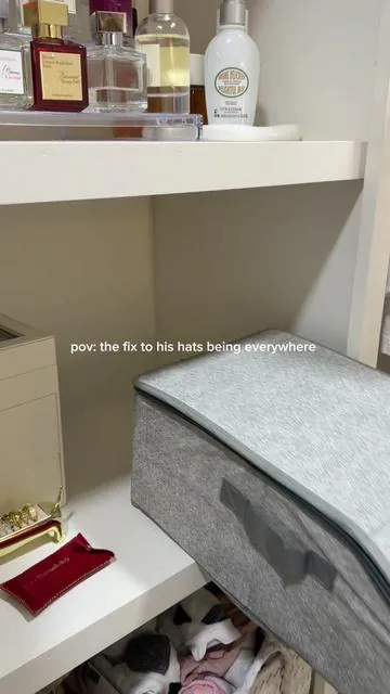 no more hats all over the house or crushed 😭🧢 this Hat Organizer keeps everything perfectly lined up #tiktokshop #organization #closetfinds #homehacks #amazonfinds
