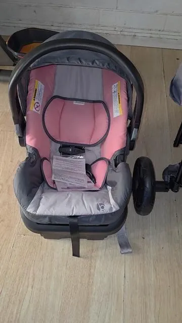 baby girl stroller. love it. 🥰🥰💗🎀🎀@Baby Trend @Baby Trend Inc #babyshowergift #babytrend #babygirl #tiktokshop #fy 