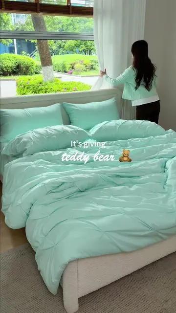 Cool mint green pintuck comforter 🌿✨ Soft gathered texture with a fresh, calming vibe — cozy, breathable, and perfect for a light spring/summer bedroom 🛏️ #blanket #BedsureMessyAestheticChallenge #BohoBedSet #BedsureComforter #Bedsure #cozyvibes #TikTokShopHolidayHaul #stockup #newfave #TikTokShopSpringGlowUp #BedsureCoolingNewArrivals #mothersday #summervibe #summervibes☀️