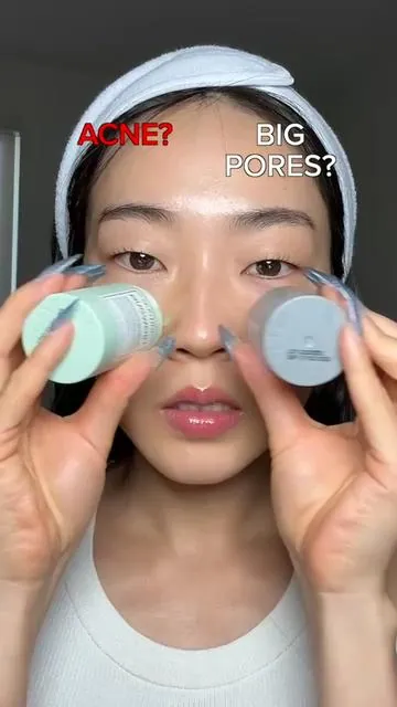clay mask stick duo for acne, redness, and clearing out those big pores!! 💚🩶 @SKINTIFIC Official @SKINTIFIC US Store #skintific #claymask #mugwortmask #skincare #acnecare 