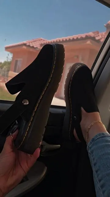 #summervibe #clogs #womensclogs #clogshoes 