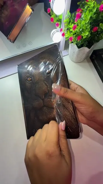 Biblia del leon de juda en alto relieve Reina Valera 1960 #biblia3d #bibliasagrada #santabiblia #tiktokshopmothersday#tiktokshopstockup 