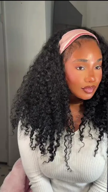 @Mamushow Hair Fashion 🥰💗 been getting so many compliments on this hair 🥰 it’s blends so well #mamushowhair #blackgirlmagic #gluelesswigs #tiktokshop #halfwigs 