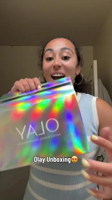 Ahhhhhh a new skincare routine from @Olay Skin Care !!! Sooooo excited!! Have yall tried it before?! #tiktokshopsummerglow #olay #tiktokshopcreatorpicks 