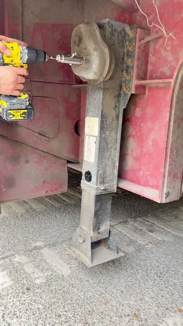 Artículos esenciales para propietarios de autocaravanas y camiones. #rv #truck #hashtag #tool #caraccessories 