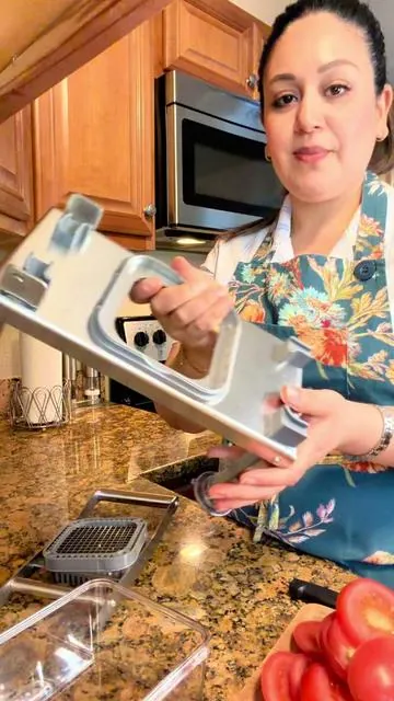 Si odias picar cebolla… necesitas ver esto #onionchopper #kitchengadgets #tiktokshopmothersday #tiktokshopstockup #tiktokshopcreatorpicks @VEVOR Store 