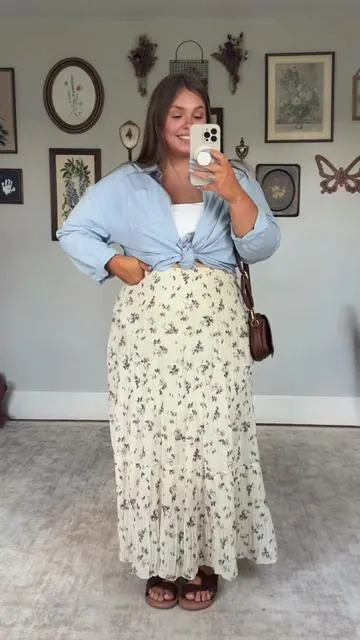 The prettiest skirts EVER. #plussizefashion #midsizefashion #curvyfashion #summervibes #maxiskirt 
