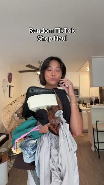 These hauls are getting out of hand #tiktokshophaul #tiktokshopfashion #tryonwithme 