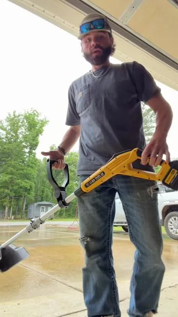 High quality 20v electric weedeater from the tictok shop! #fyp #viral #1000000views #electric #trimmer 